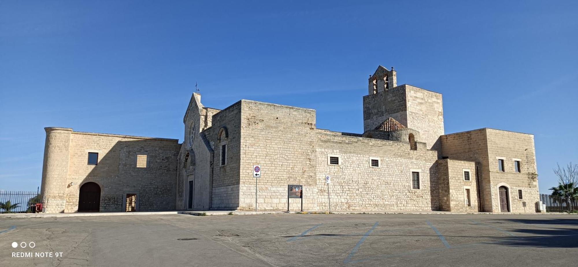 Ferienwohnung Ognissanti80 Trani Exterior foto