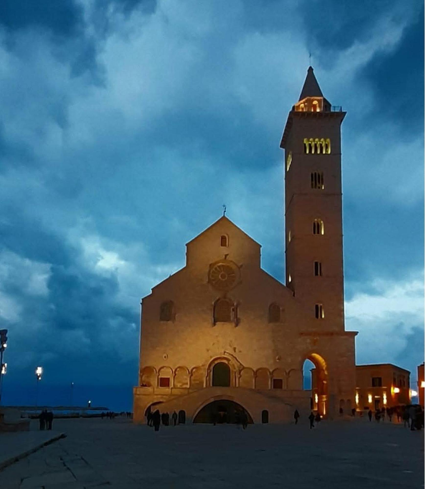 Ferienwohnung Ognissanti80 Trani Exterior foto